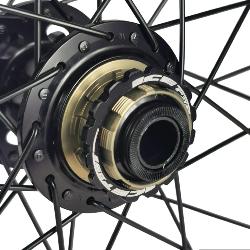 Roue Arrière ICE RAFALE X 20" Carbone + Moyeu ICE HACKER X Disc 36T 15/10 mm